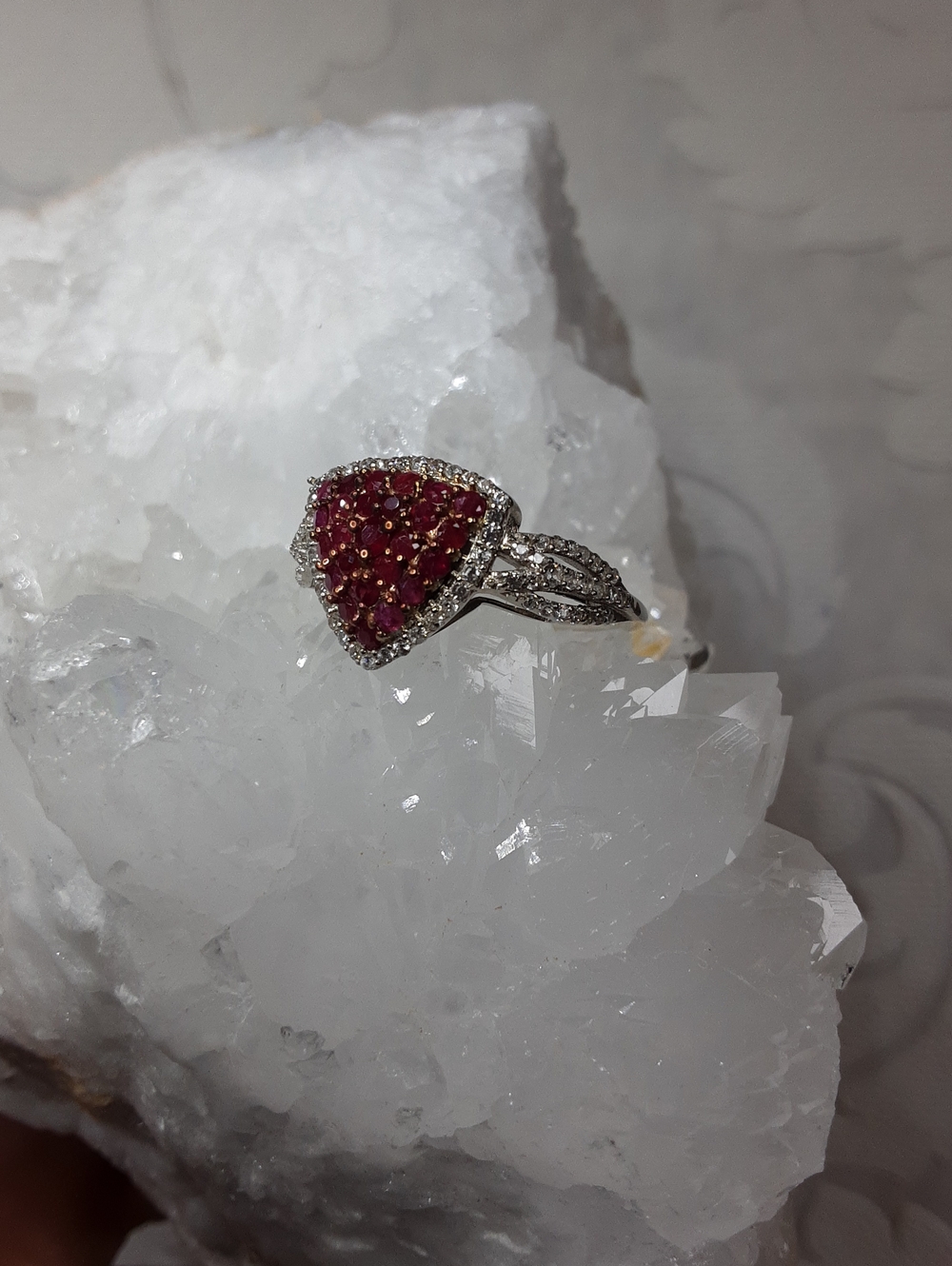 925 ruby ring. - Picture 2 of 5